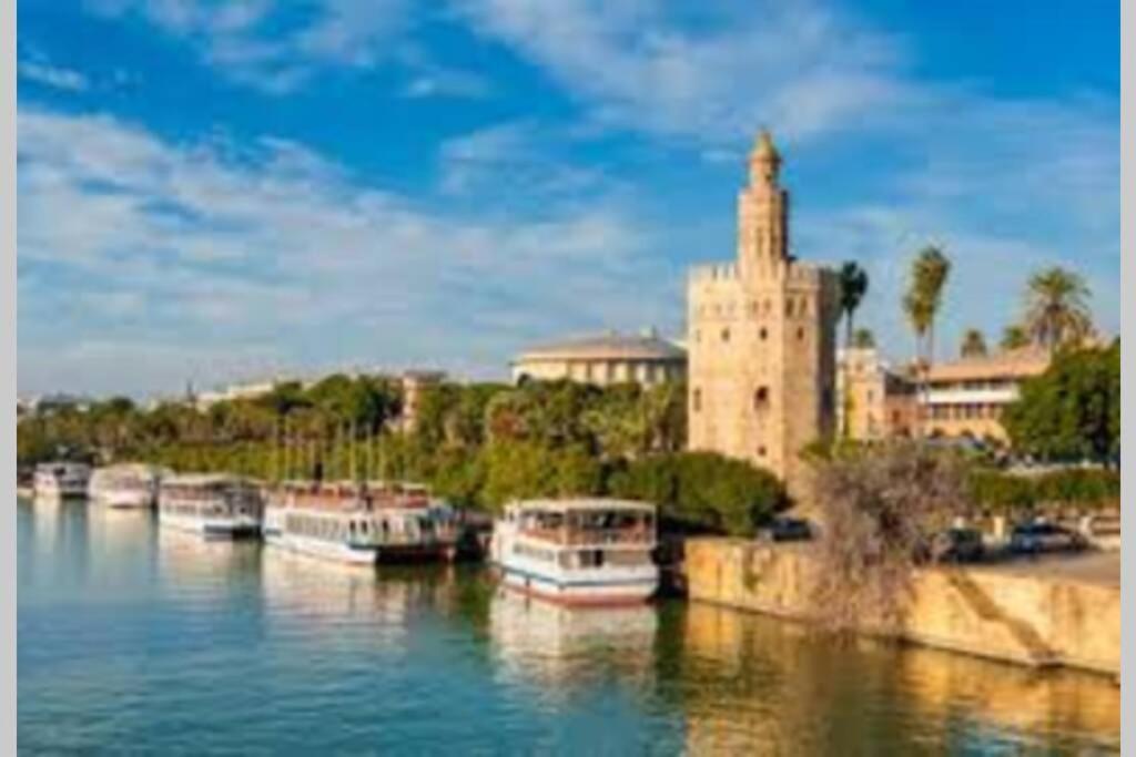 Penthouse Raggio Apartman Sevilla Kültér fotó